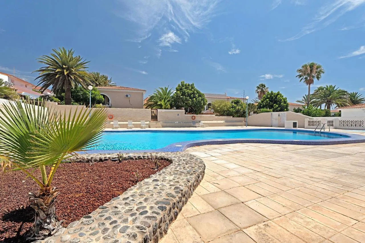 Bonito Apartamento Costa Silencio アロナ アパート